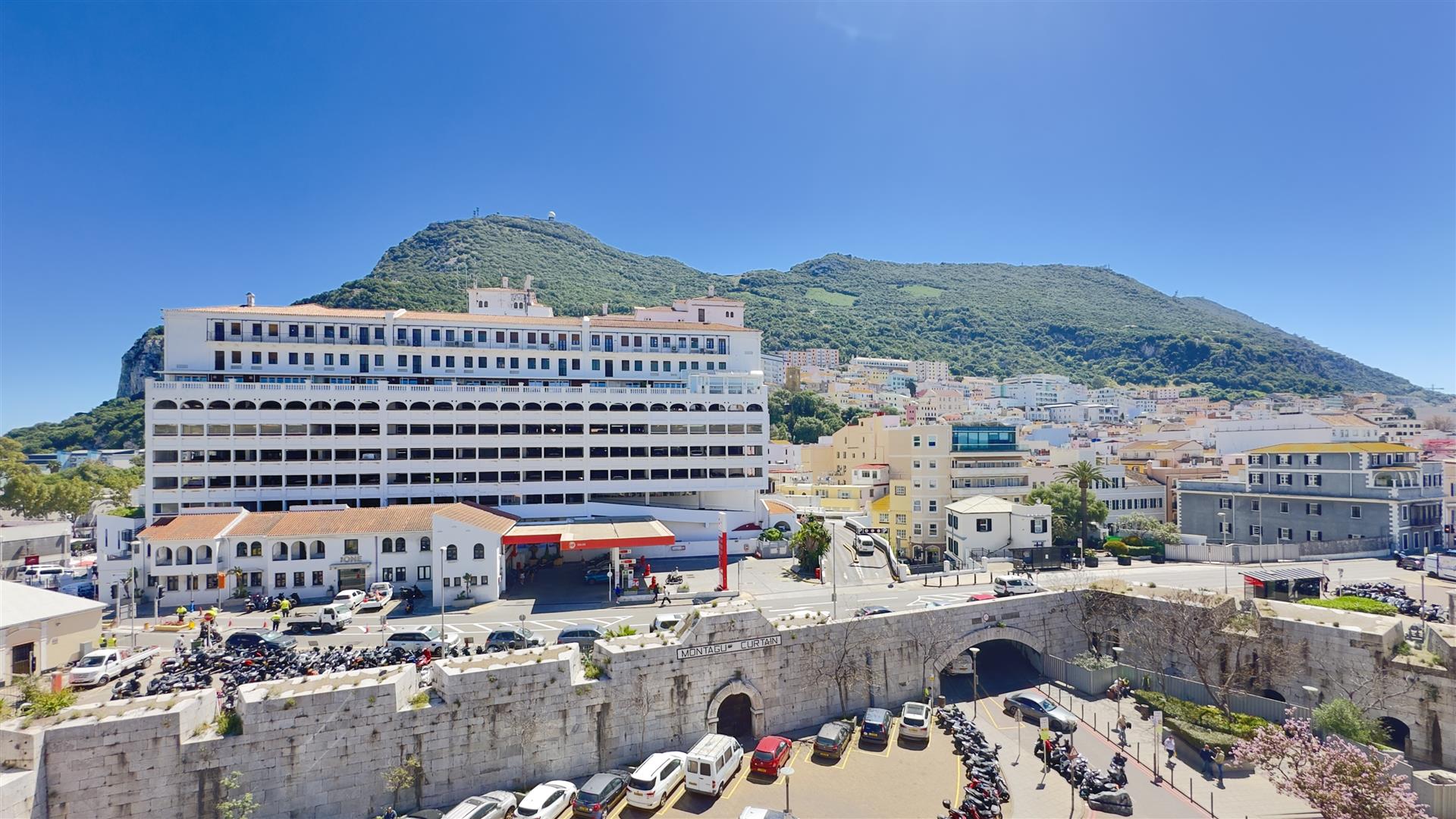 Image of Apartment - 2 Bedrooms - 2 Bathrooms for Rental in Ocean Heights-Gibraltar, Image 1